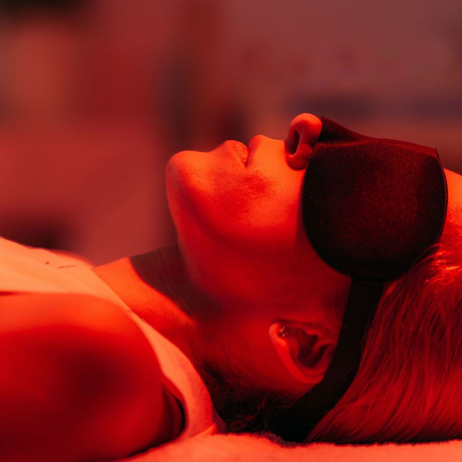 Unlock Restful Nights: Red Light Therapy for Sleep Enhancement