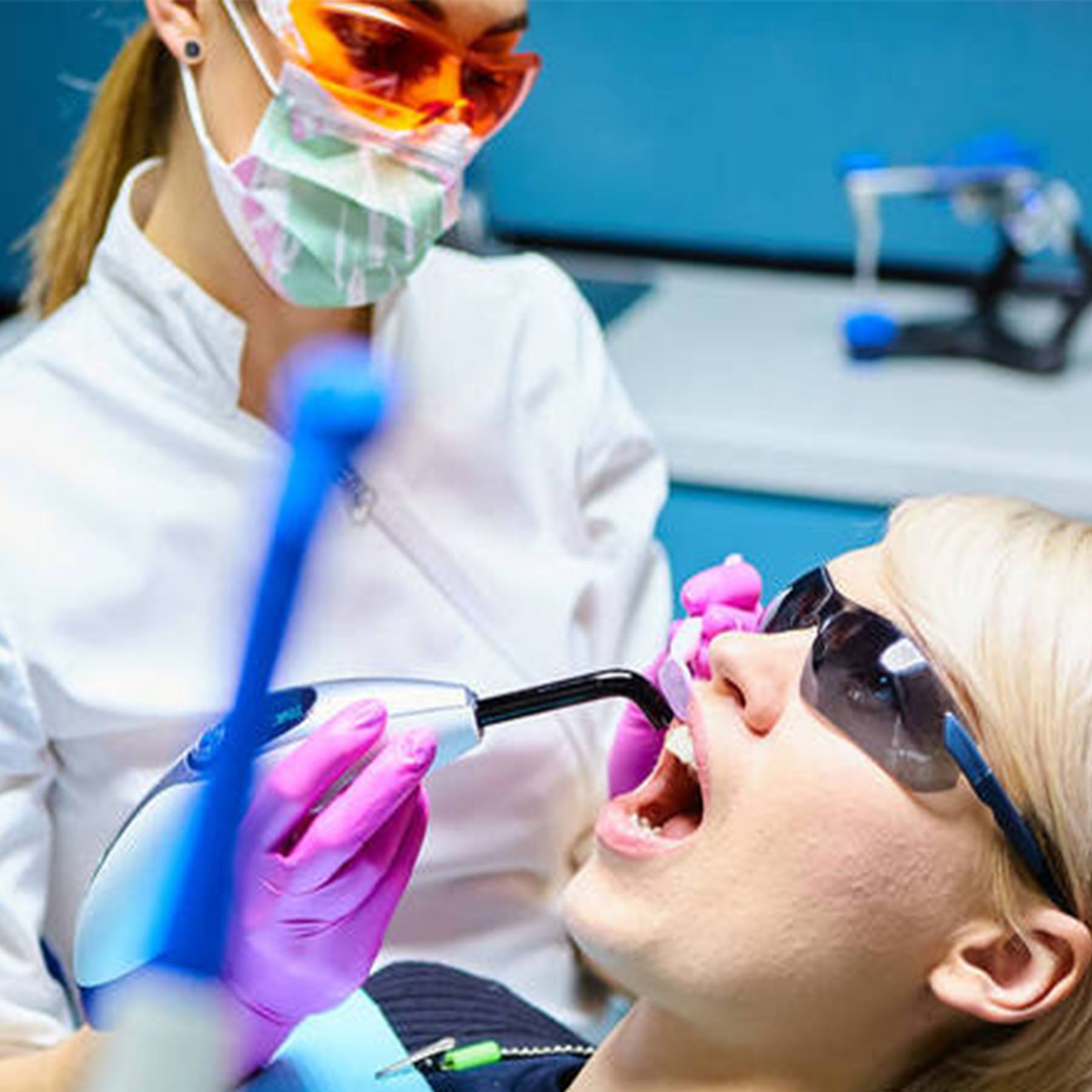 How to Use Red Light Therapy for Teeth? Bontanny